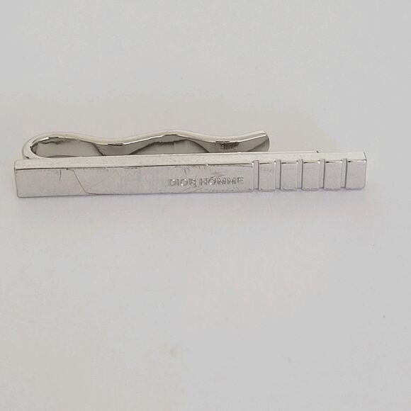 Christian Dior Homme Tie Bar Clip Clasp Silver Tone Logo Vintage Designer - Picture 1 of 7